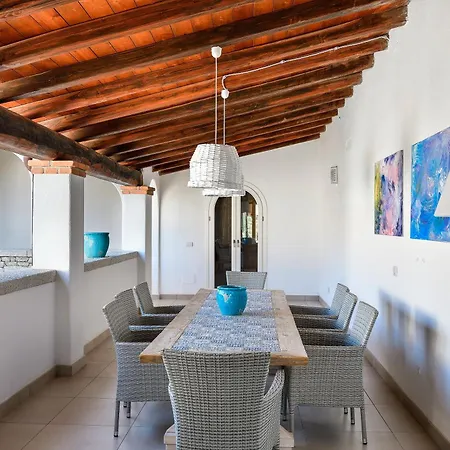 V 20 Campidano Villa